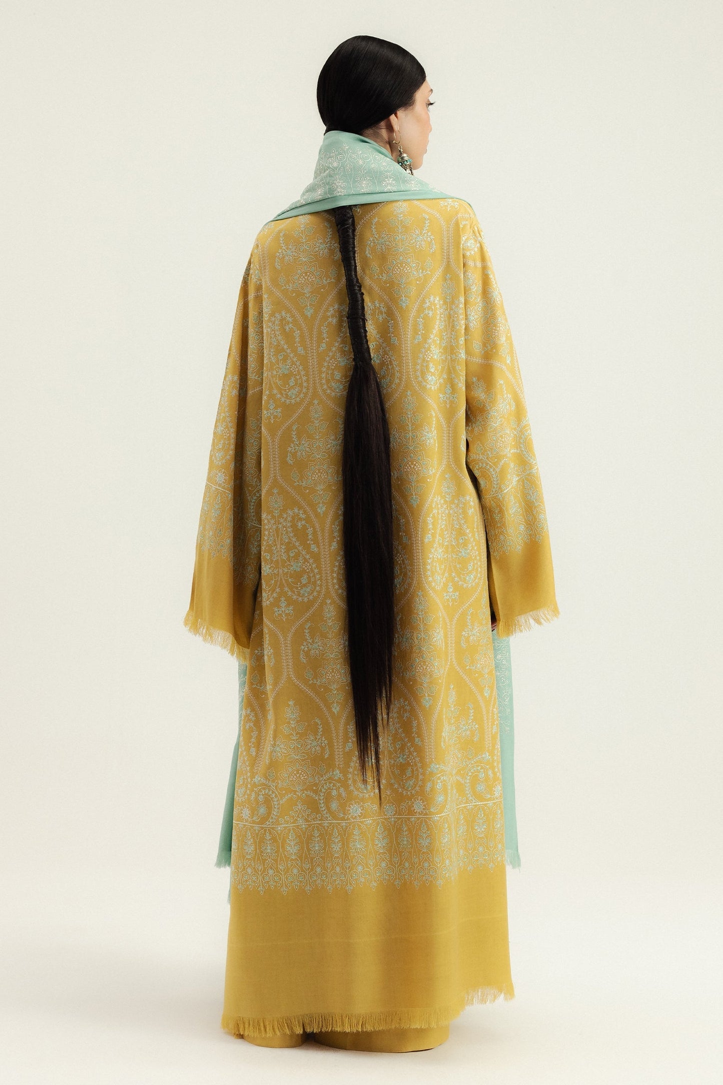 Winter Unstitched '25 Drop II - Zarvaan