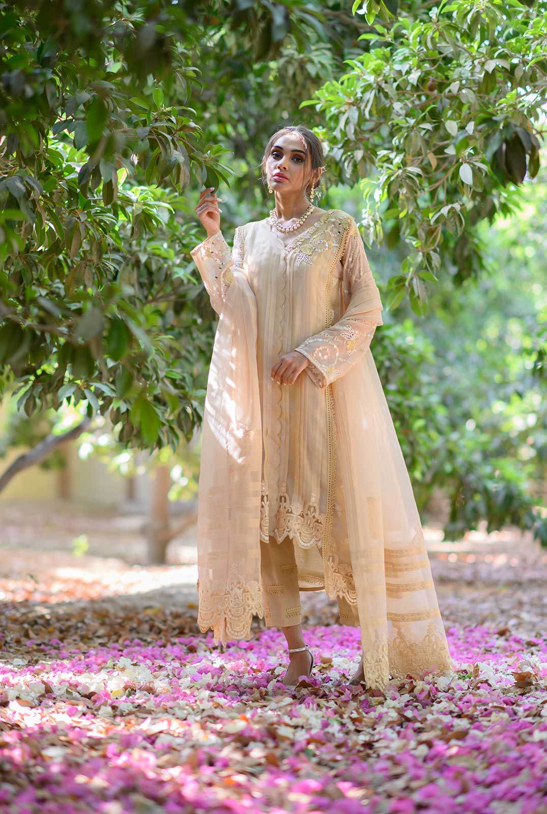 Luxury Pret- Stitching Detailed Kurta With Embroidered Sleeves
