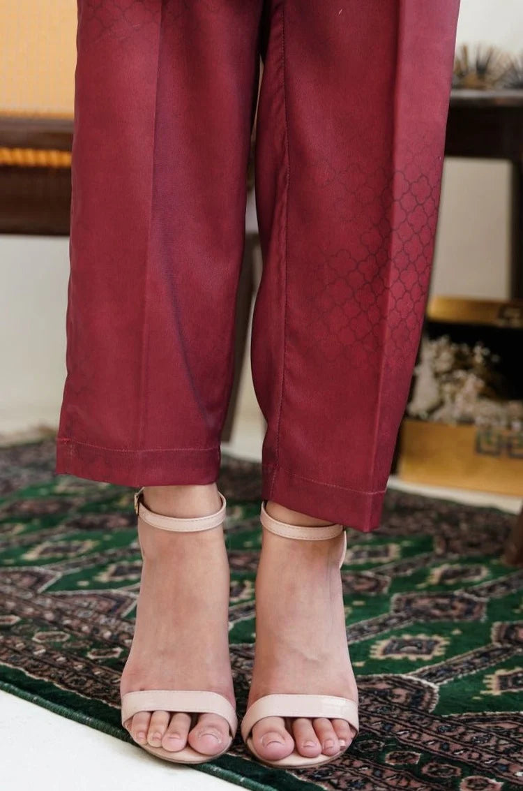 Chaman Maroon