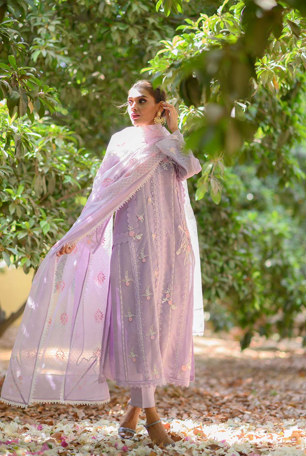 Luxury Pret- Lace Detailed Shirt With Floral Embroidery