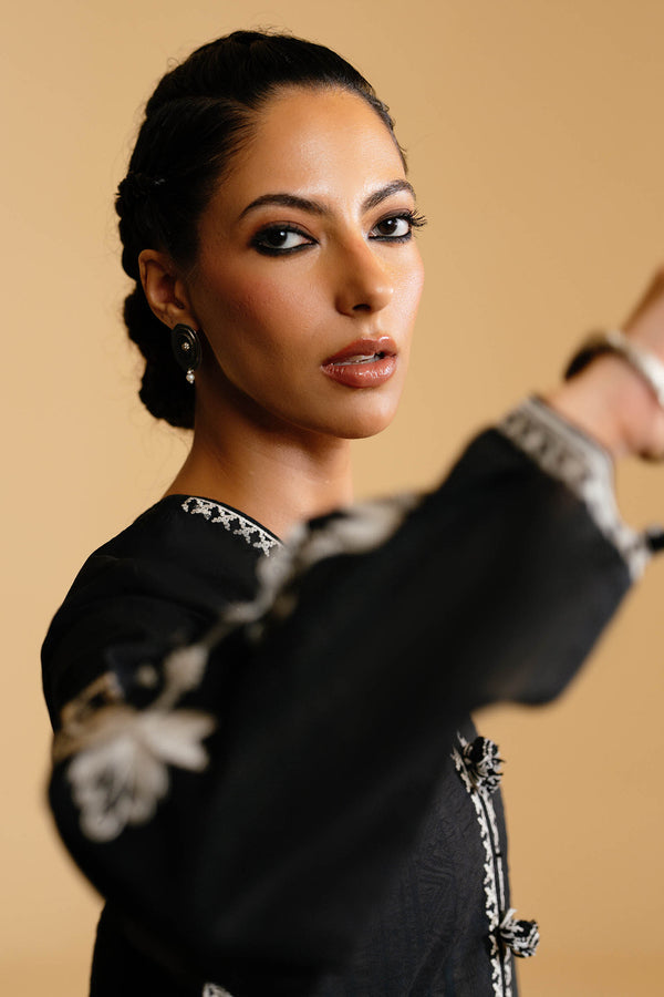Essentials '25 - MEHER (ERW-21441)