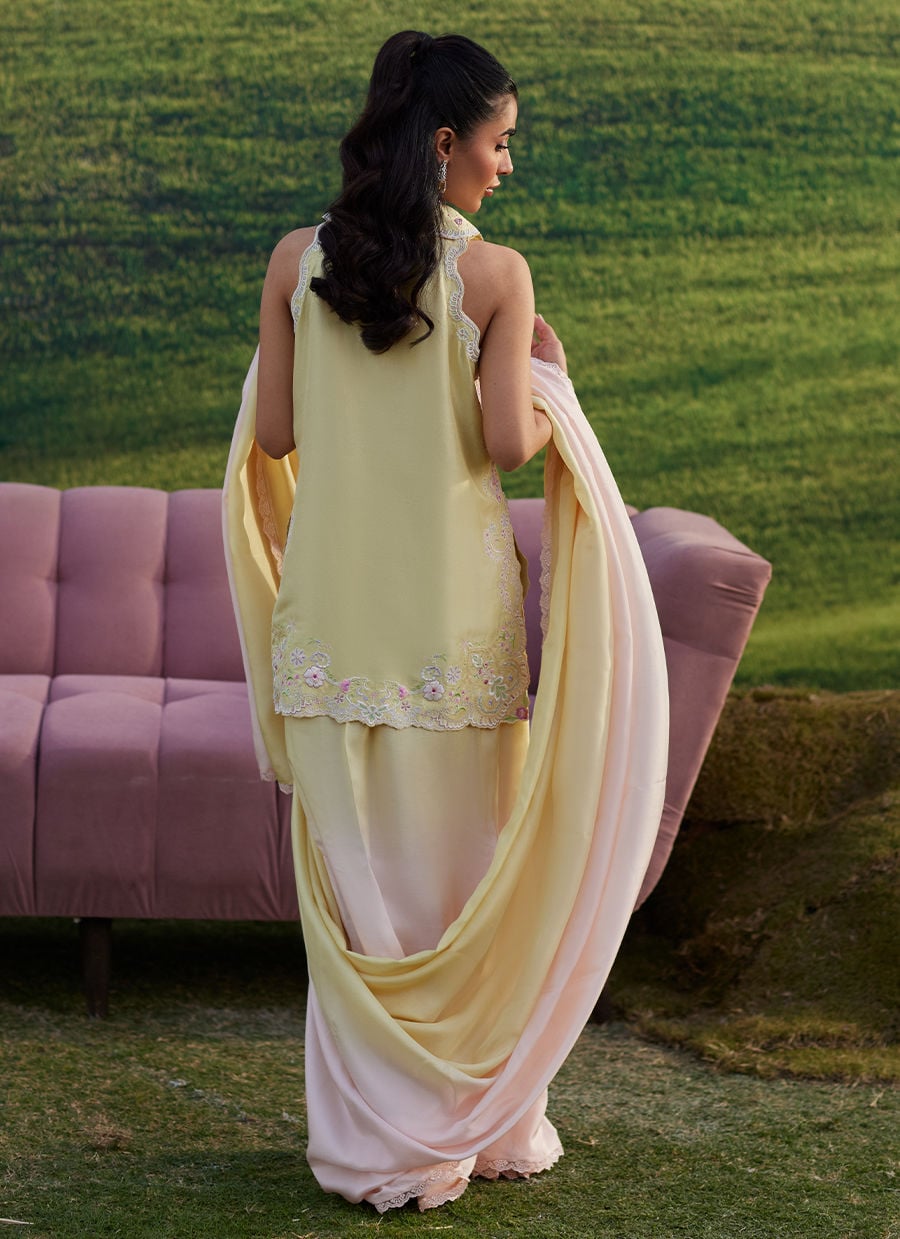 Esma Sari