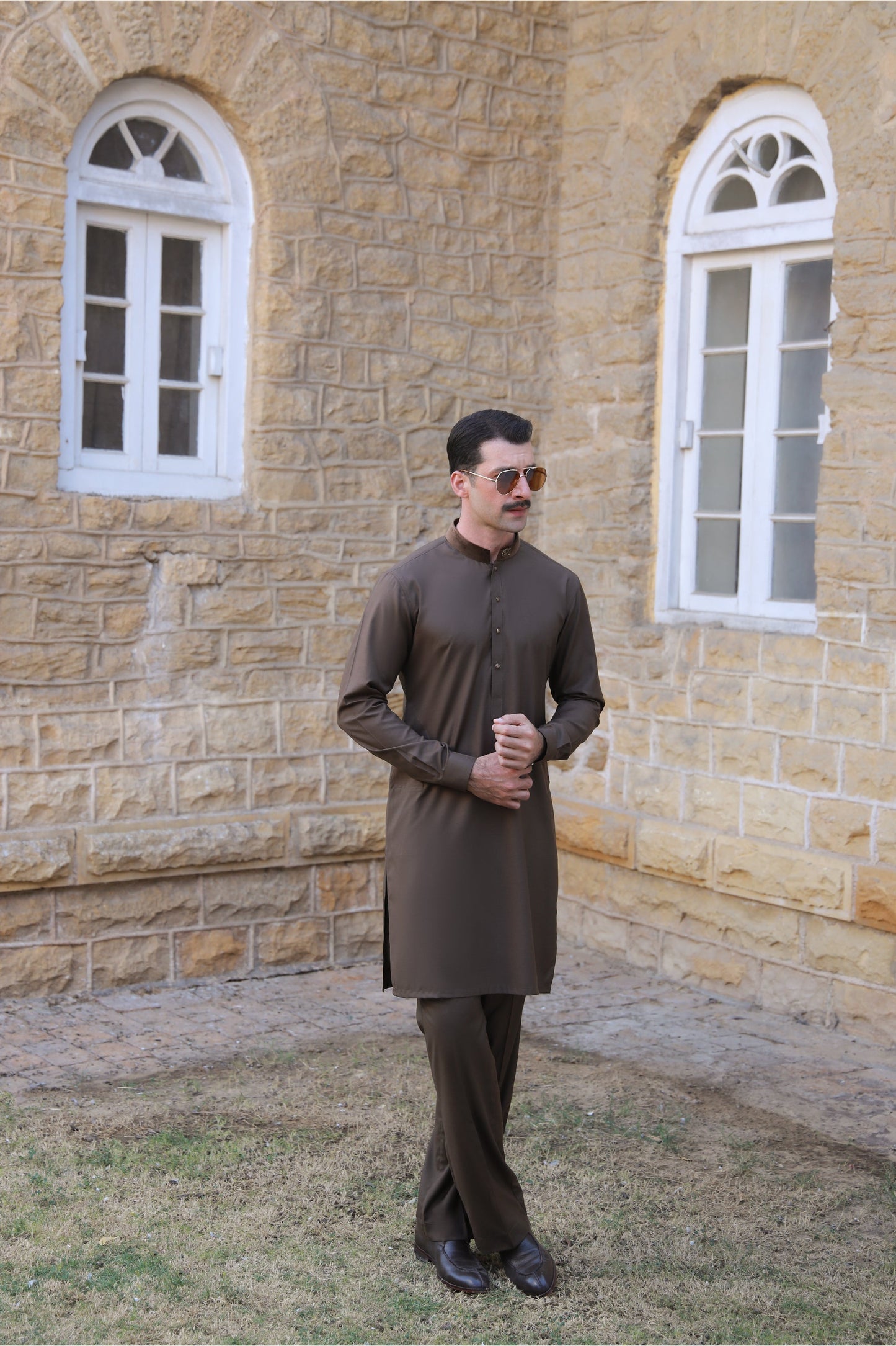BROWN BOSKY KURTA PAJAMA