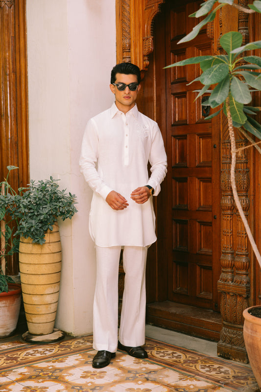 WHITE LINEN KURTA PAJAMA