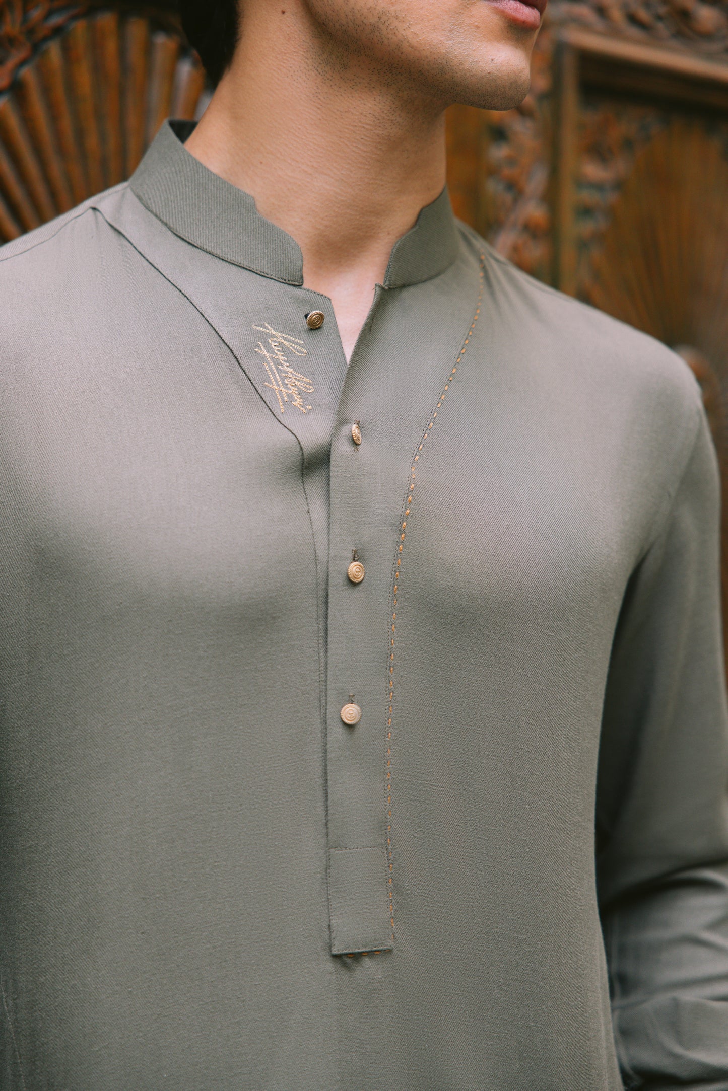 OLIVE GREEN LINEN KURTA PAJAMA