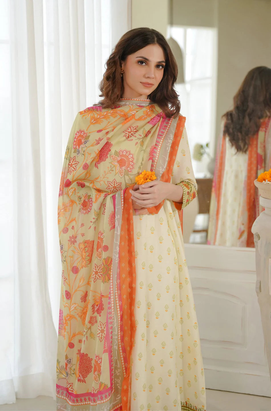 Hayaat Anarkali And Dupatta
