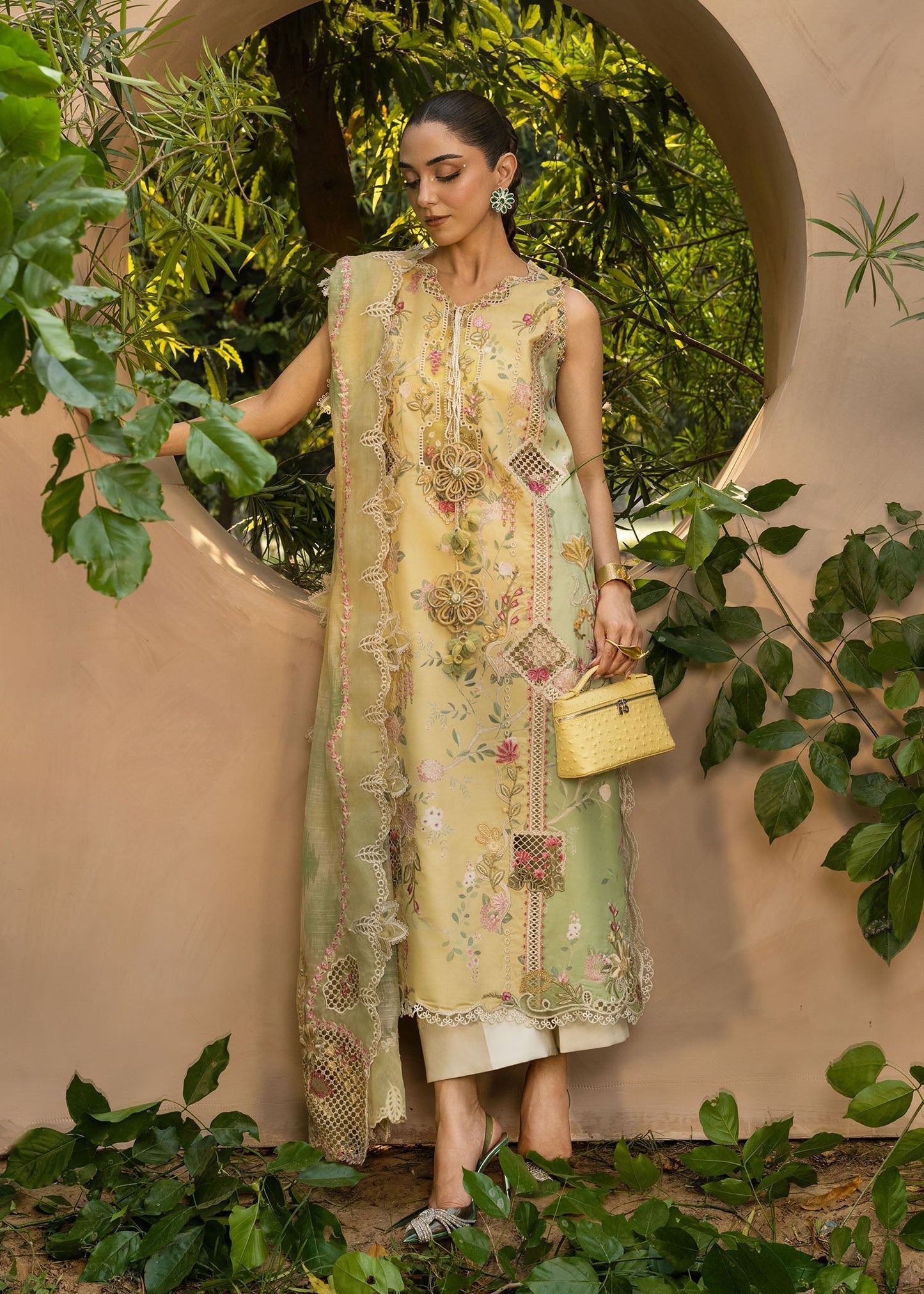 Tasawar Luxe Lawn '25 - BONJOUR AND BLOOM - D4A