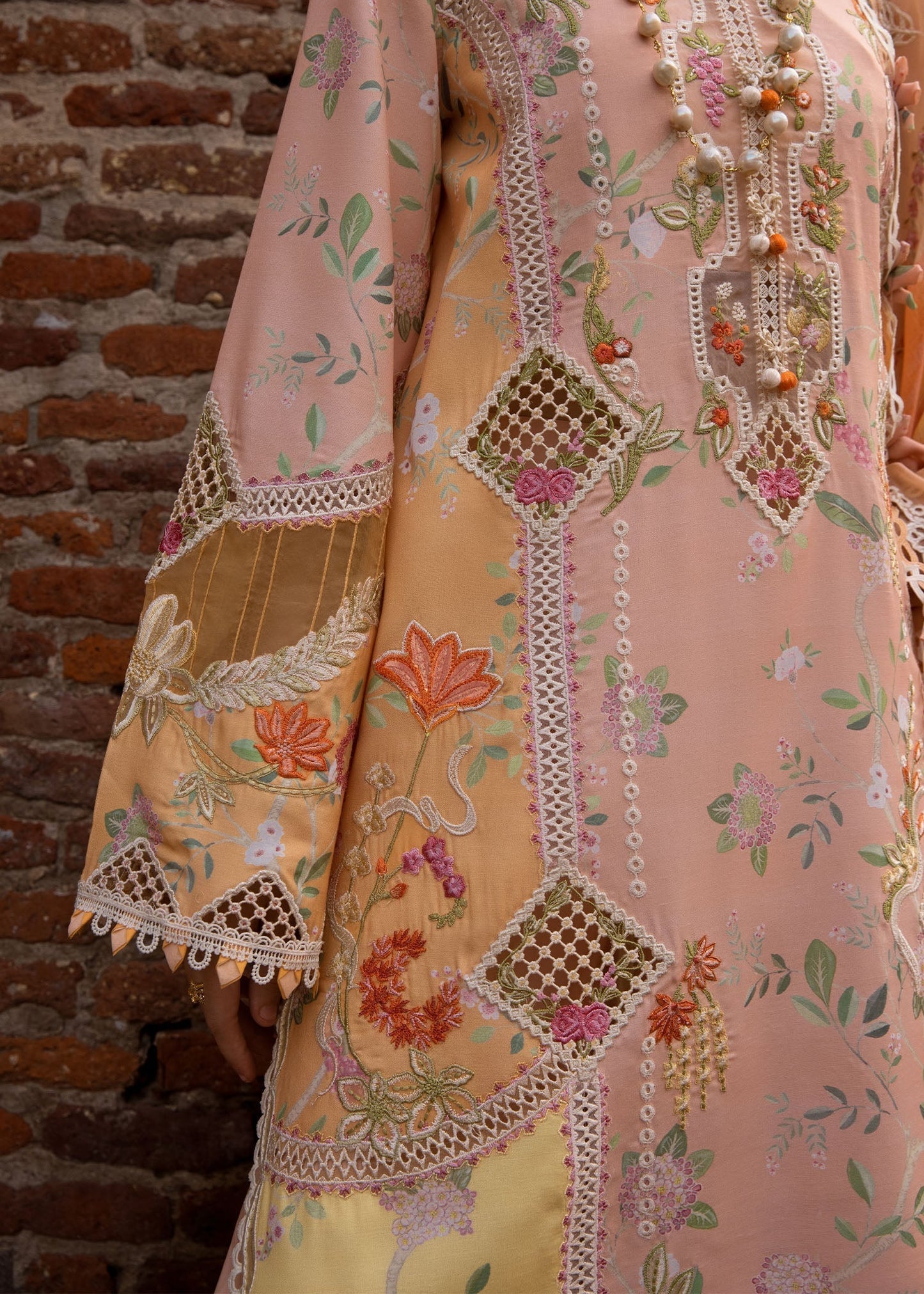 Tasawar Luxe Lawn '25 - BONJOUR AND BLOOM - D4B