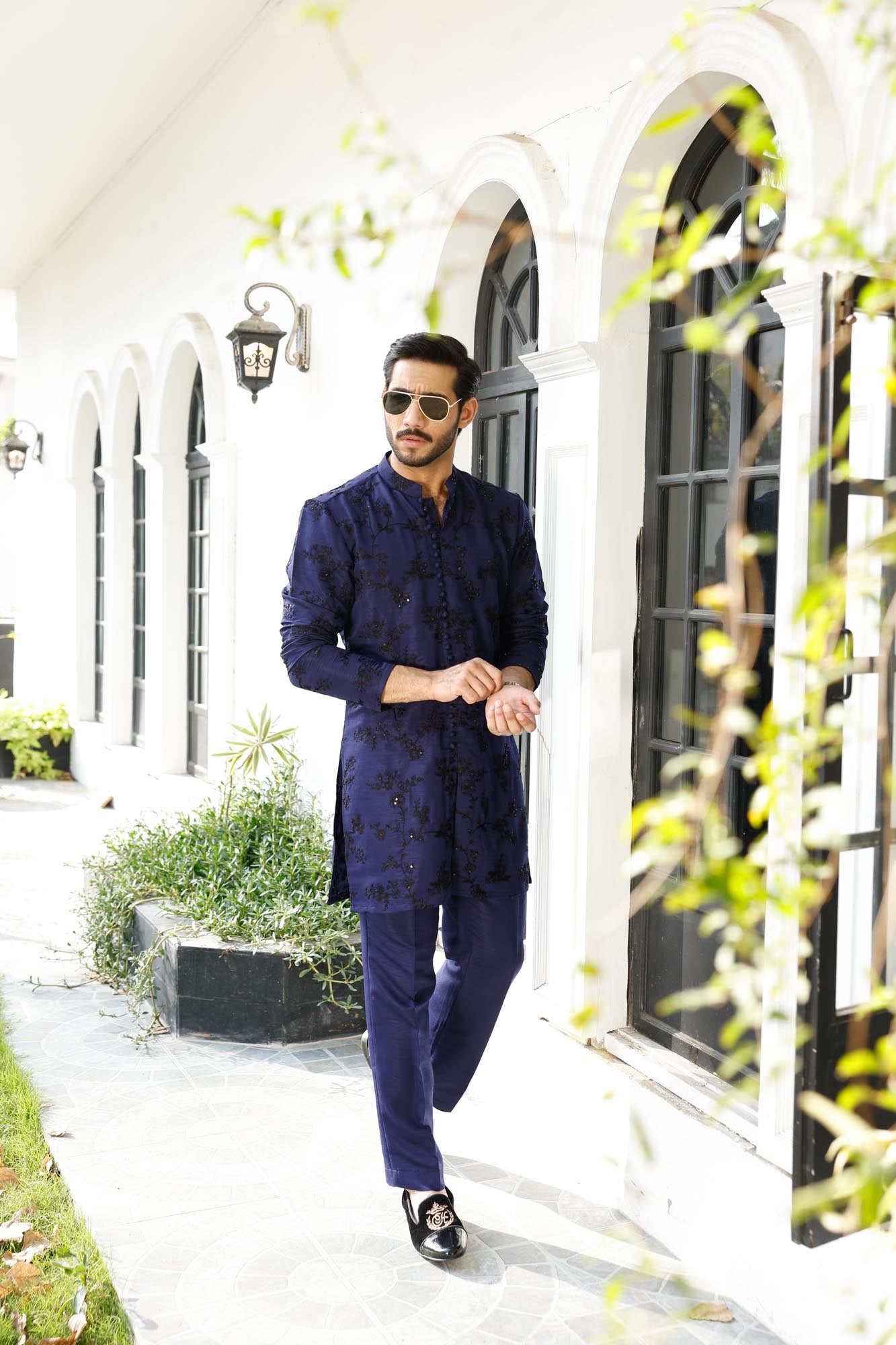 -SAAHIB- ELECTRIC BLUE KURTA PAJAMA