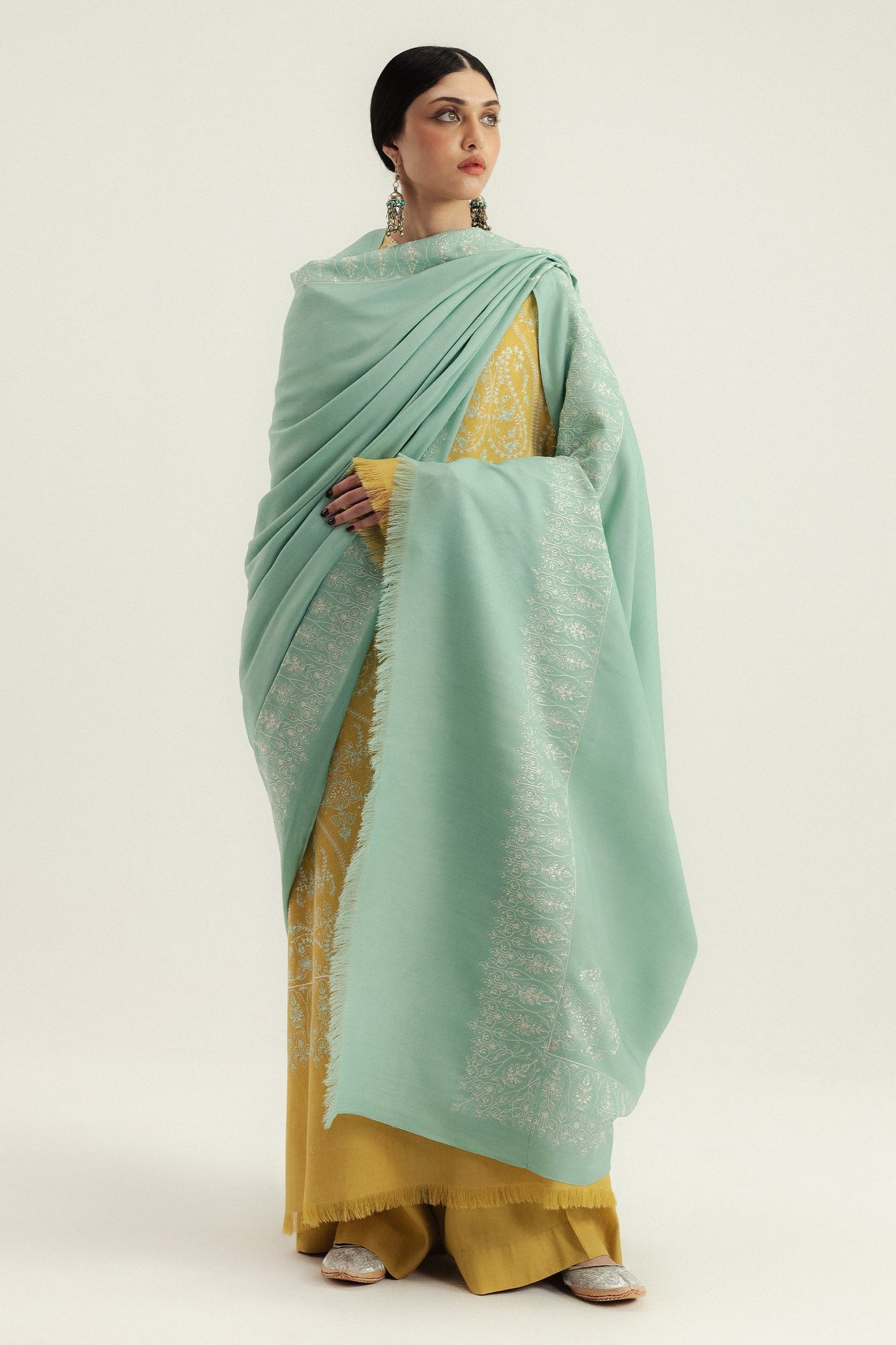 Winter Unstitched '25 Drop II - Zarvaan