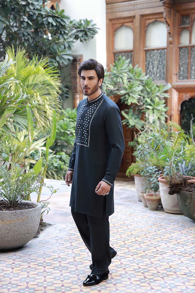GREY HAND EMBROIDERY KURTA PAJAMA