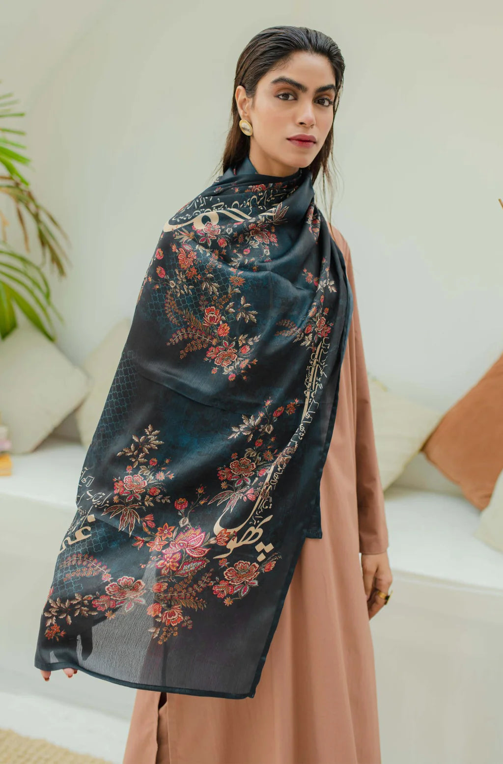CHAMAN SCARF