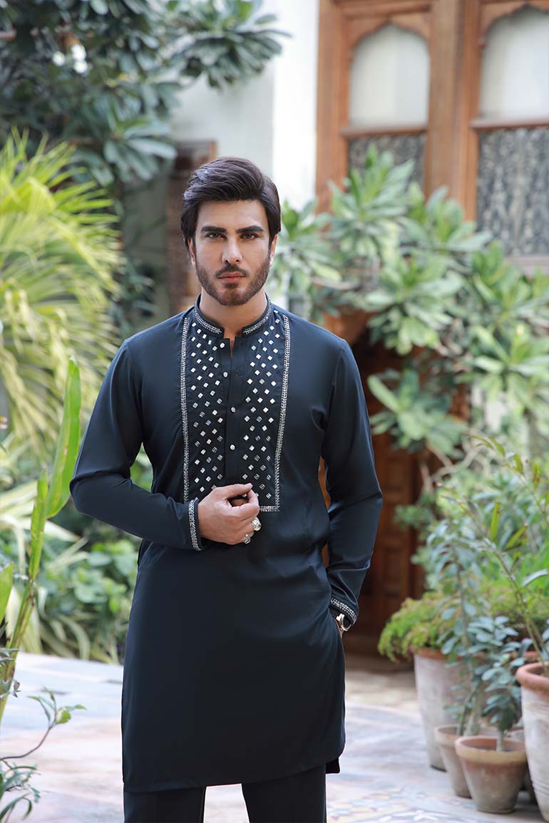 GREY HAND EMBROIDERY KURTA PAJAMA