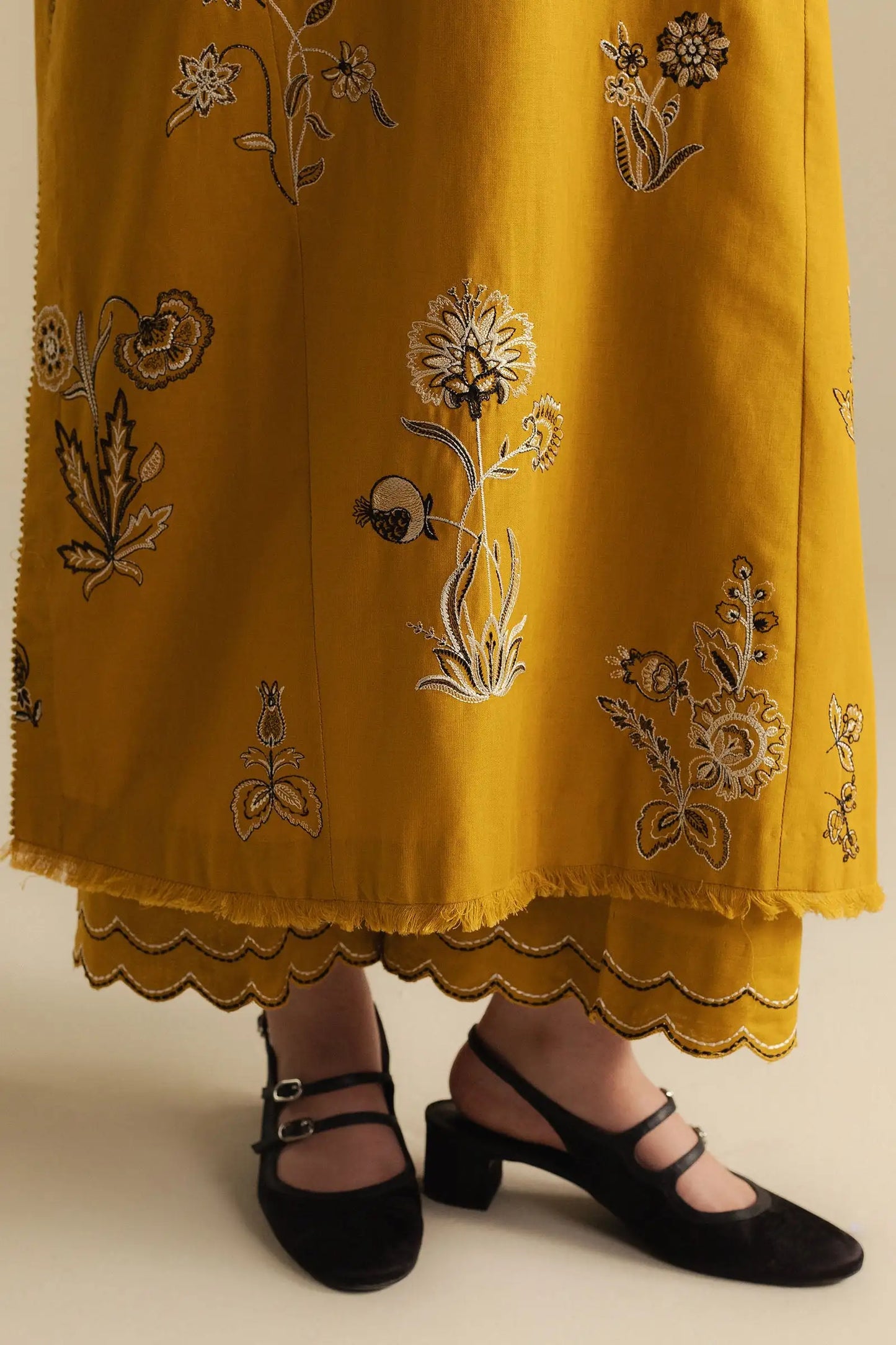 Coco Winter Unstitched '25 - Dawn-5A