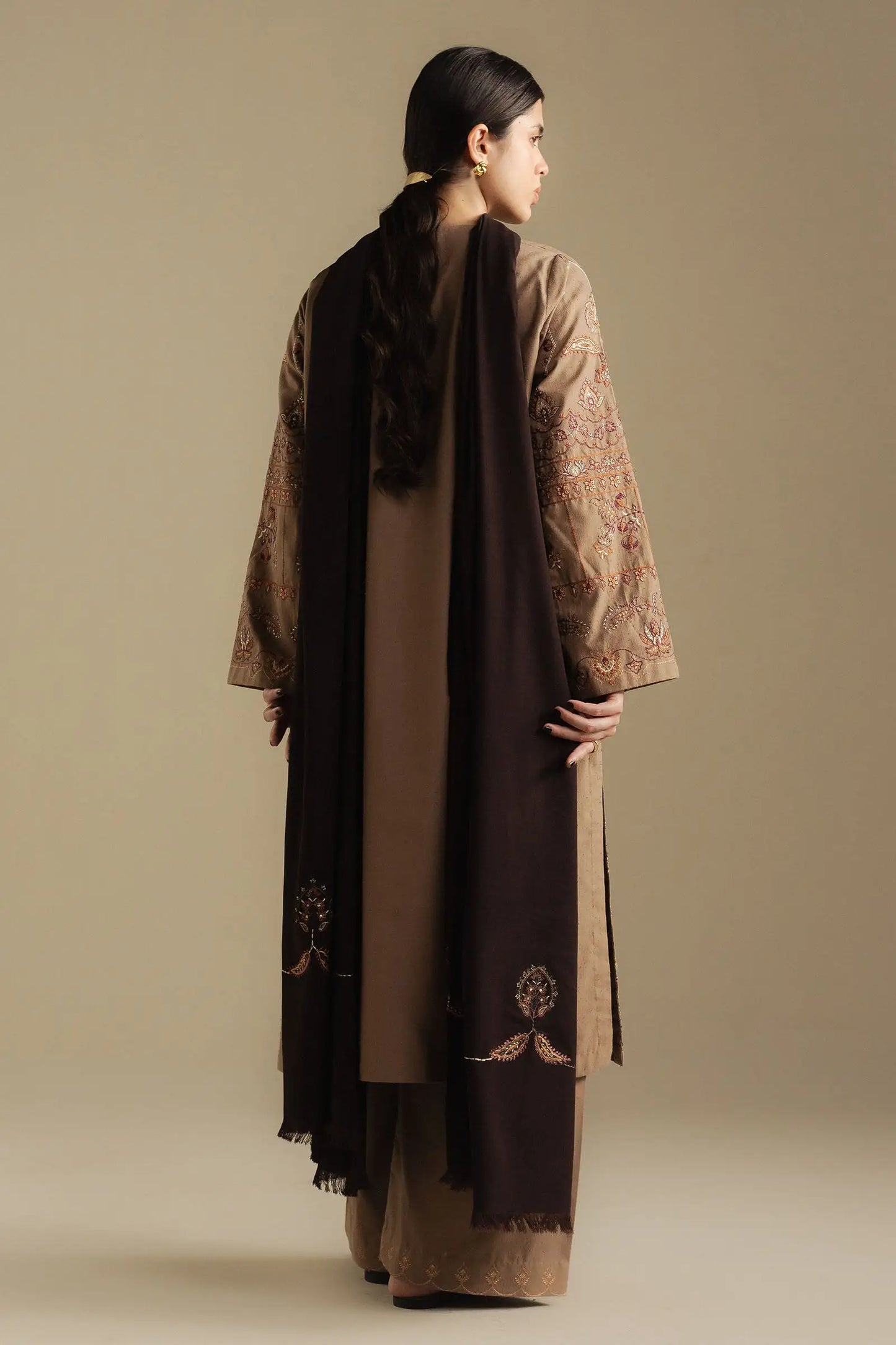 Coco Winter Unstitched '25 - Bloom-6B