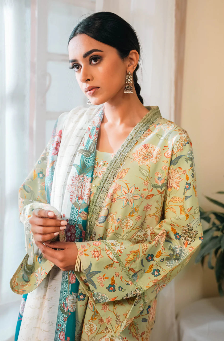 GULNAAR SCARF