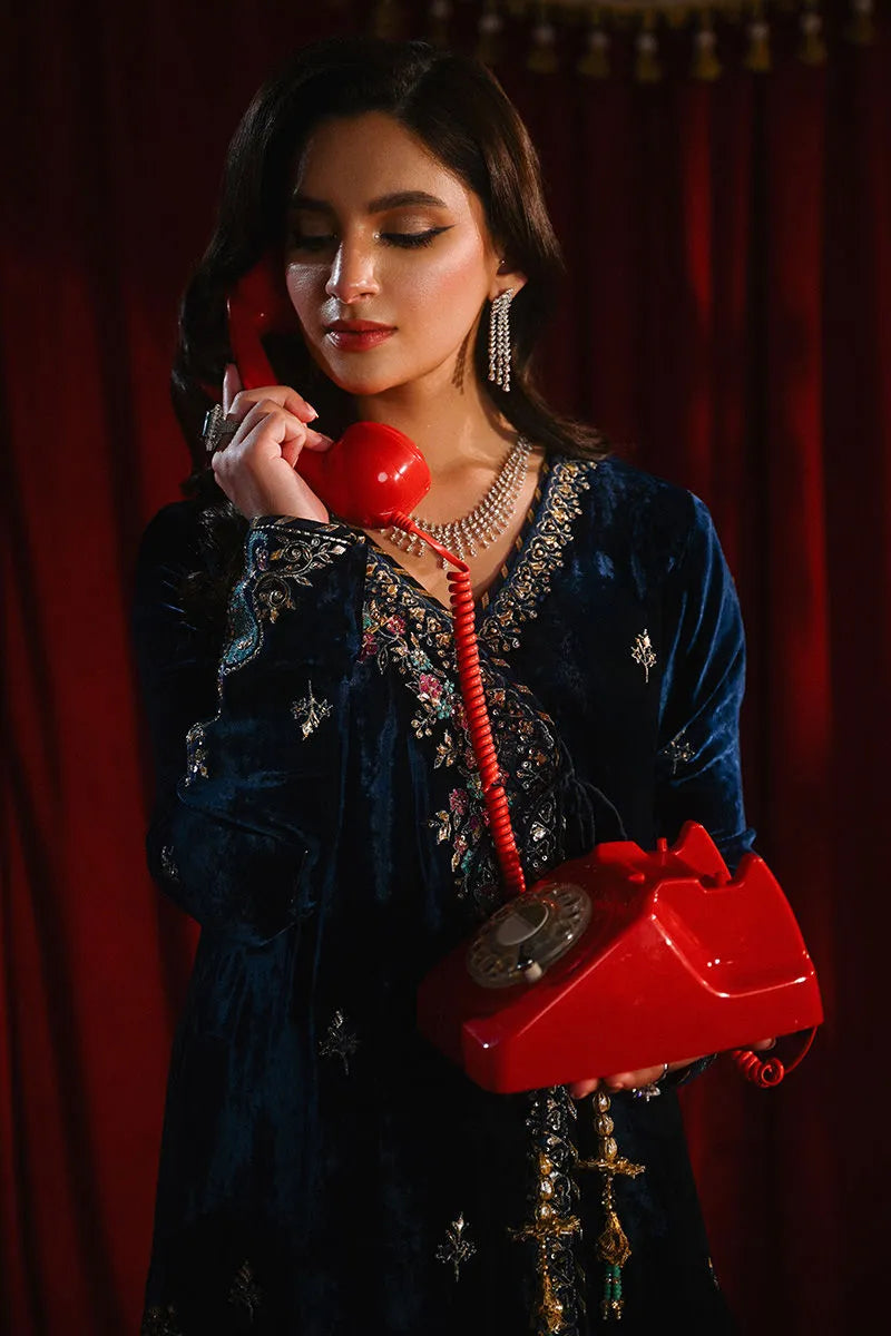 So Hot - Luxury Velvets '25 - Farah