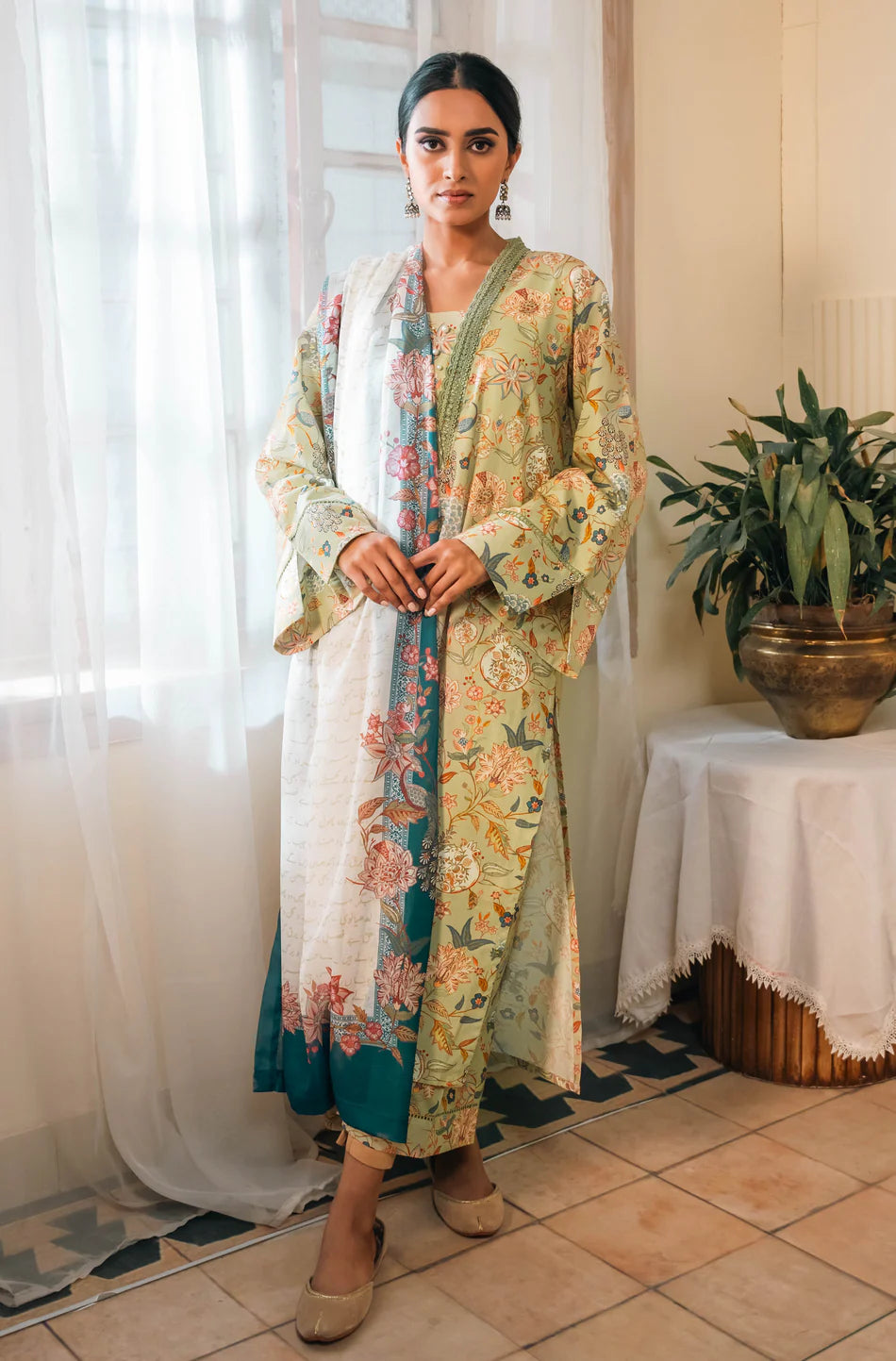 GULNAAR SCARF