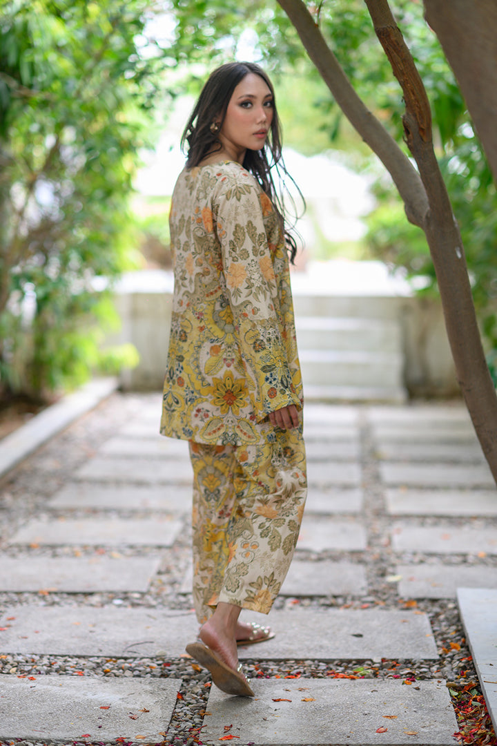 Rocco Prints '25 - Rusty Opulence