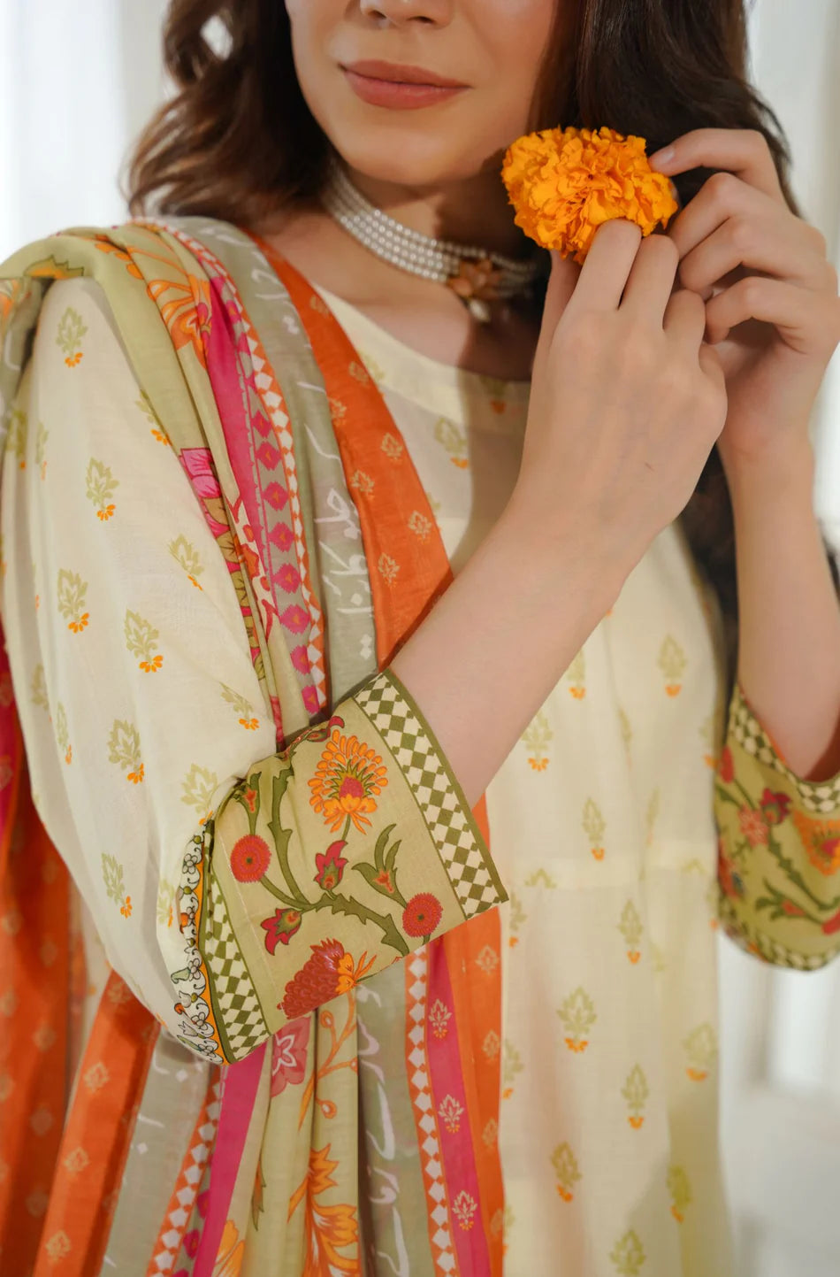 Hayaat Anarkali And Dupatta
