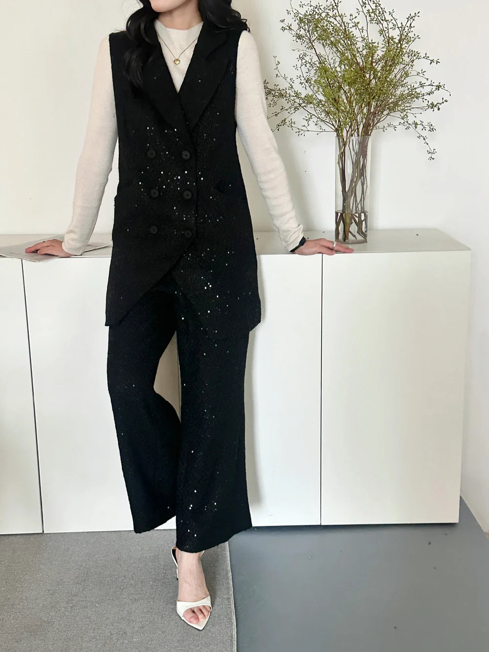 Fifi Sleeveless Tweed Suit