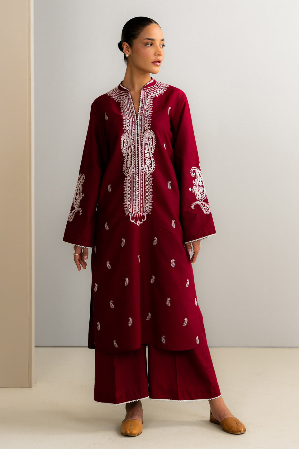 Basics SS '25 - ZR25B0715