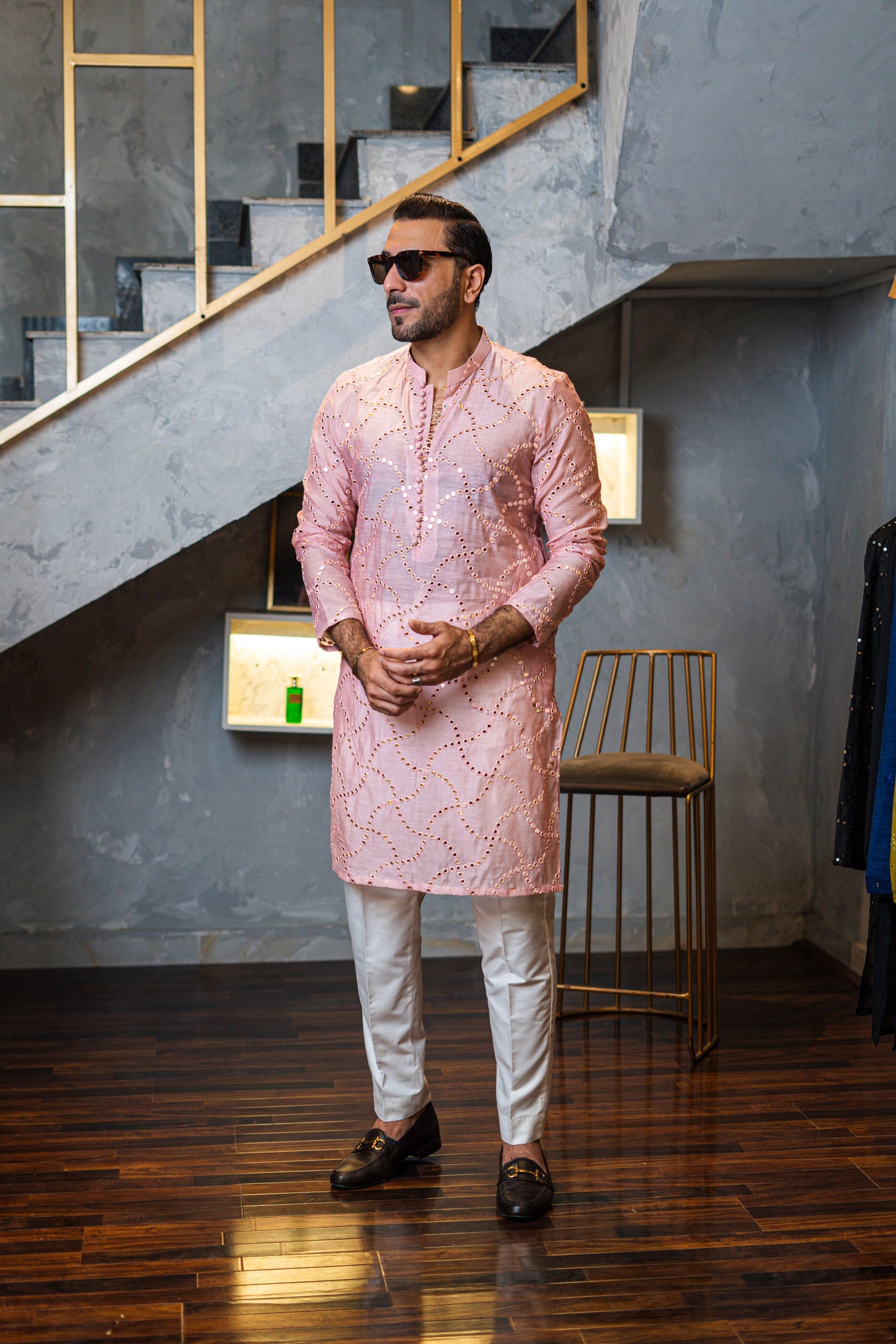 Tea Pink Embossed Mirror Work Kurta