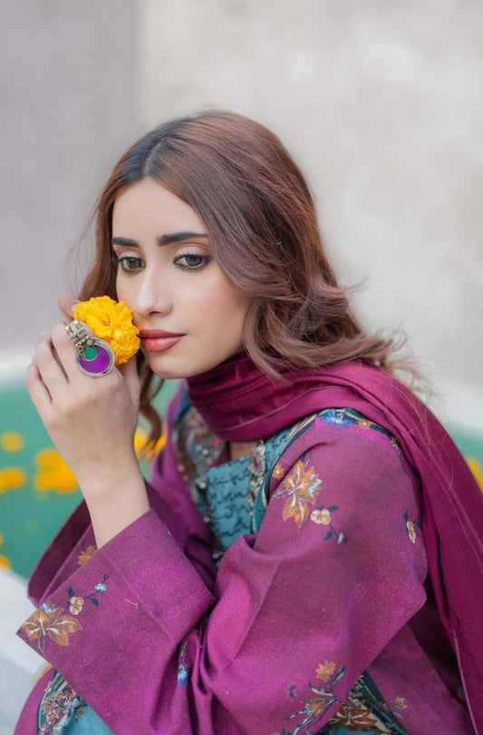 Phool Kurta