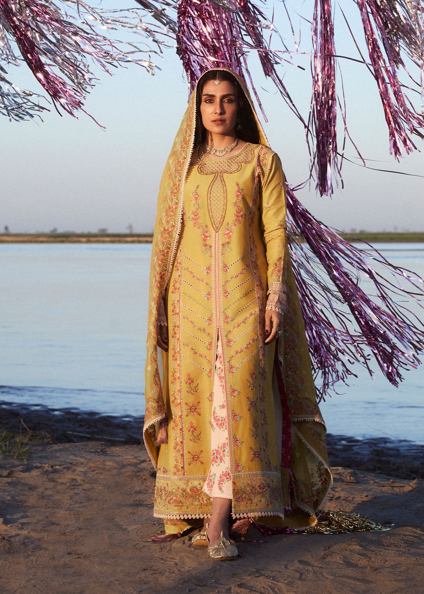 Surkh Eid Pret '25 - Soana