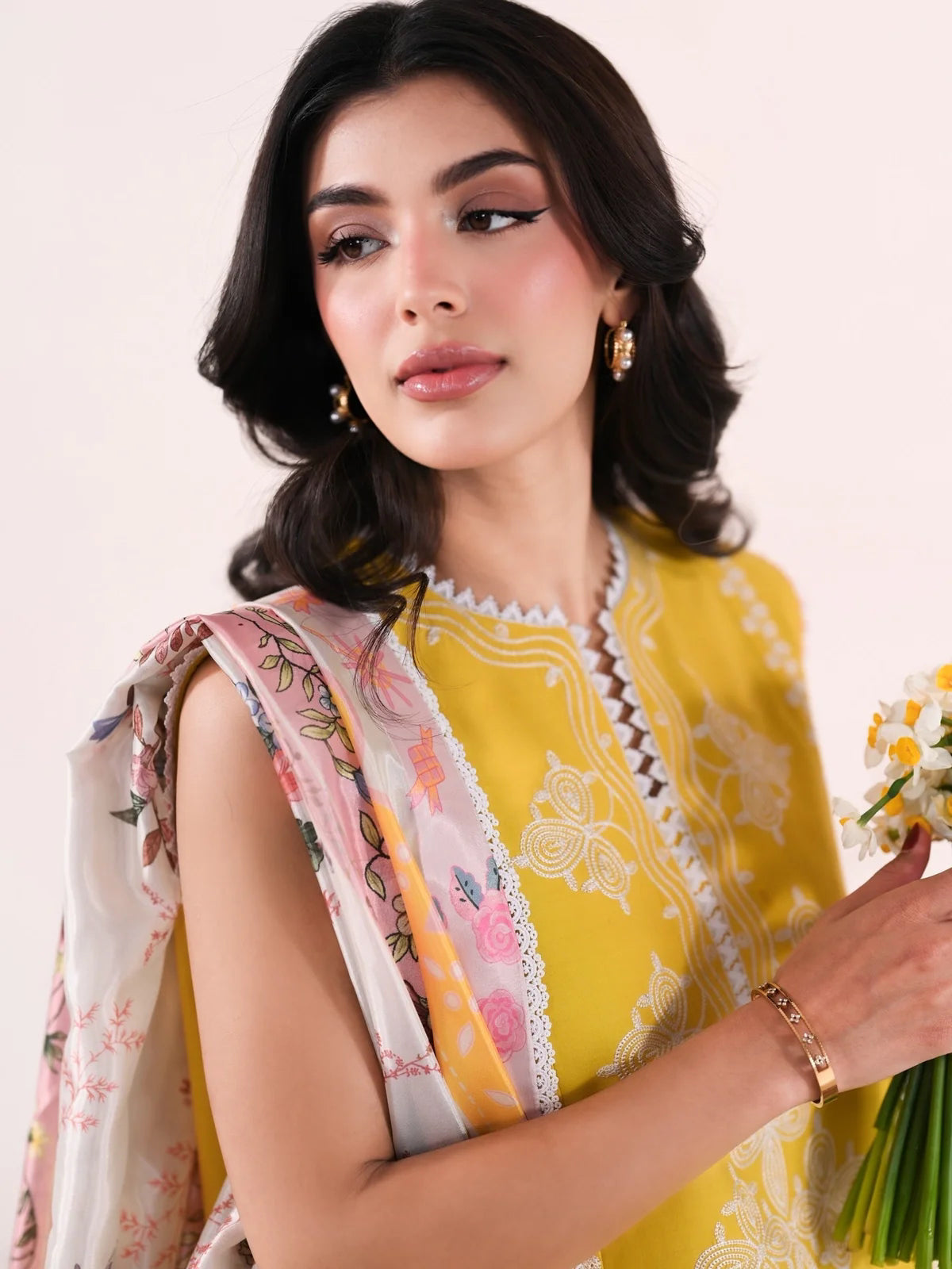 Ready To Wear SS '26 - TUSCAN DAISY LUXURY EMBROIDERED LAWN 3PCS SET | NPA3-26415