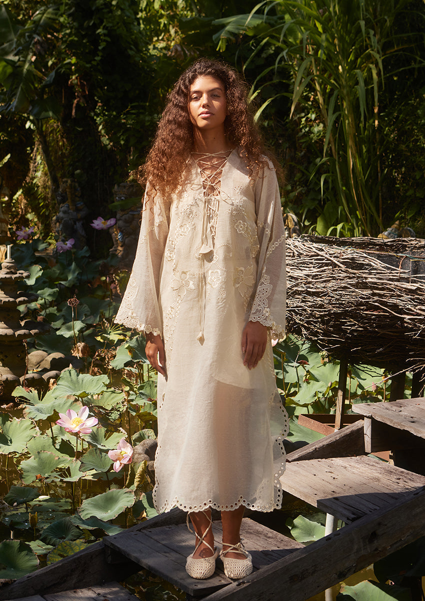 Edit '25 - Bella Ivory