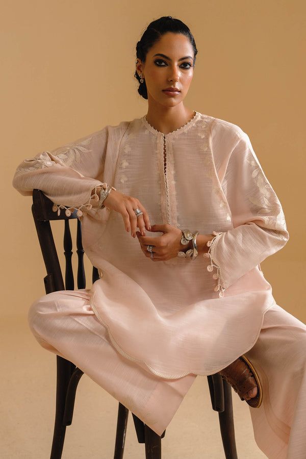 Essentials '25 - HAYA (ERW-21437)