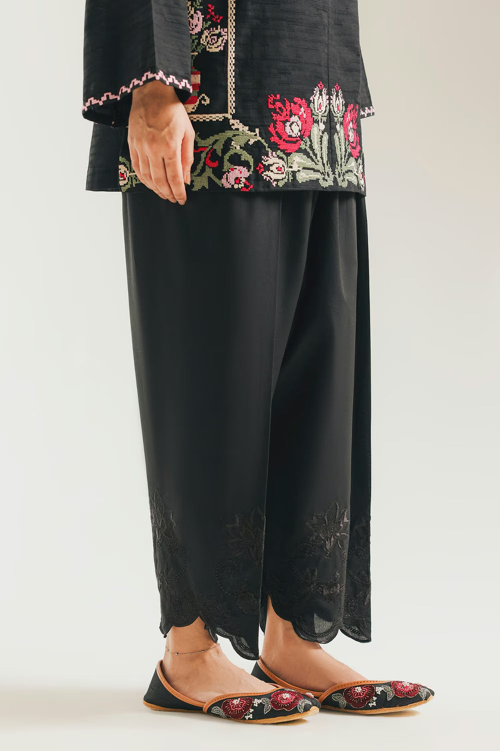 Women Casual SS '26 Drop III - SHALWAR | E7649/102/902