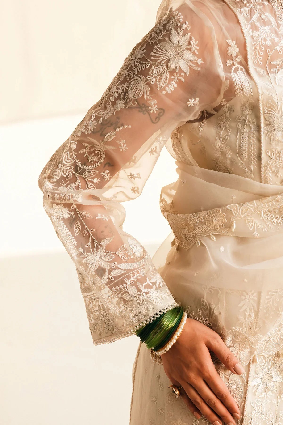 Lovent Wedding Unstitched'25 - VIE-D2