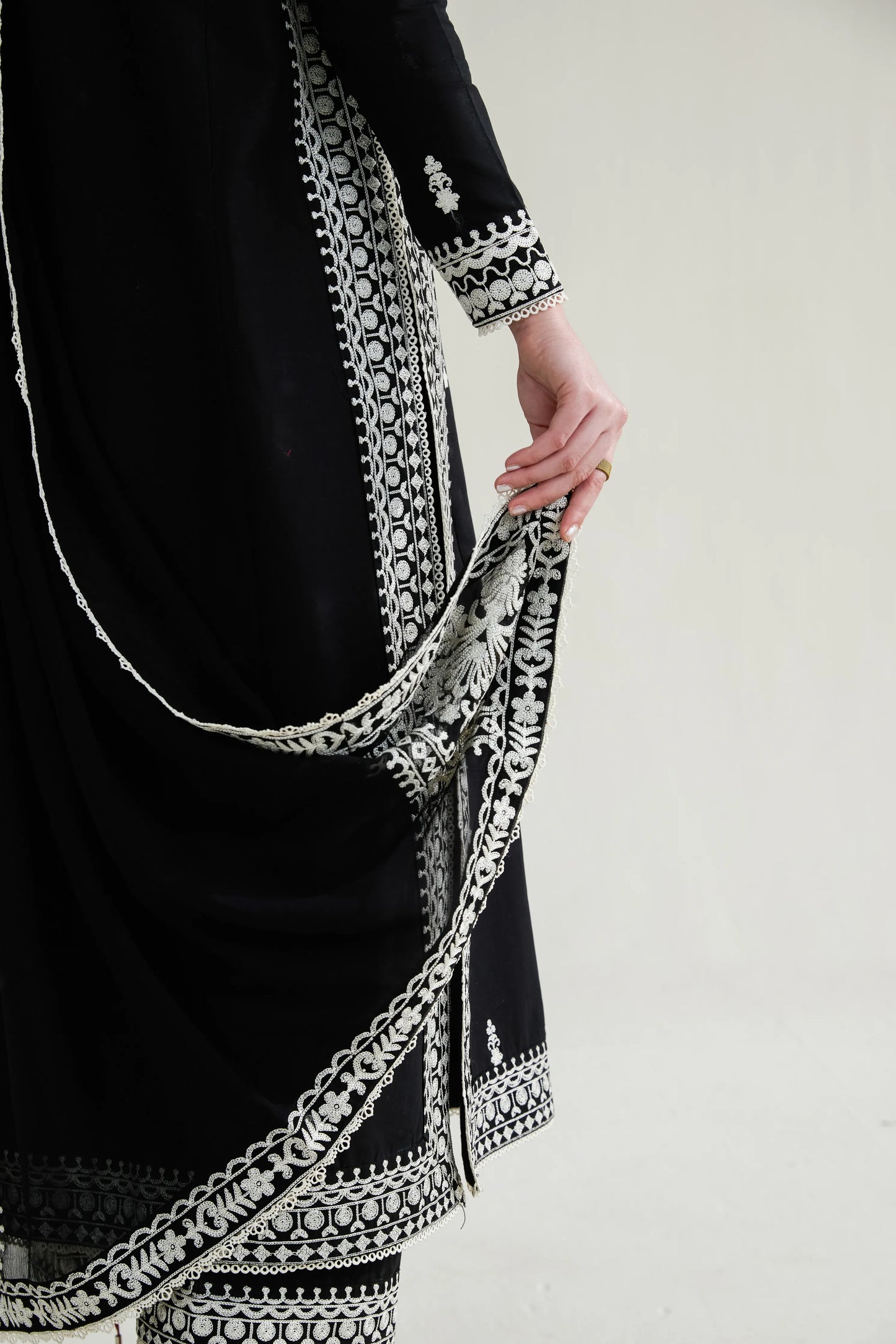 Ramadan Ready to Wear '26 - BLACK LUXURY EMBROIDERED LAWN 3PCS SET (NPA3-26402)