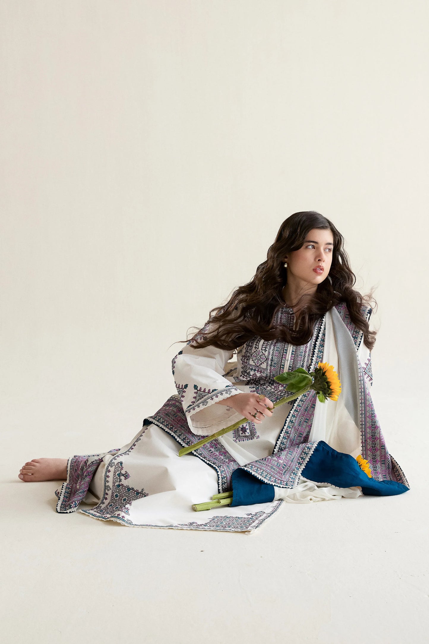Ramadan Ready to Wear '26 - OFF-WHITE LUXURY EMBROIDERED LAWN 3PCS SET (NPA3-26406)