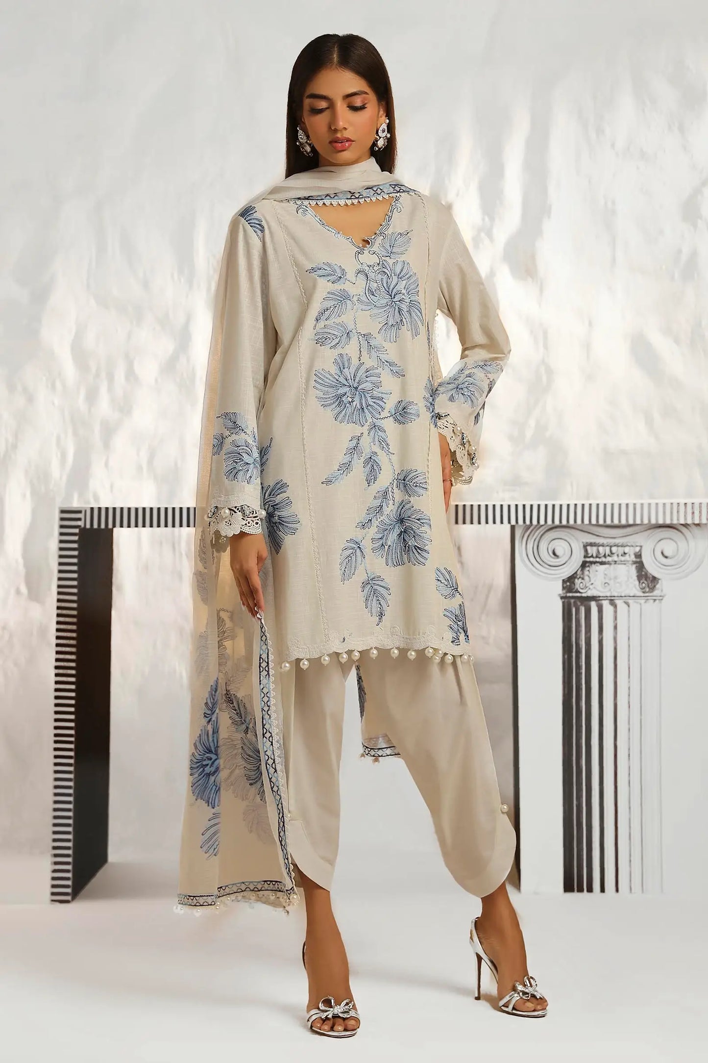 Muzlin Summer Lawn – M242-011A-CT