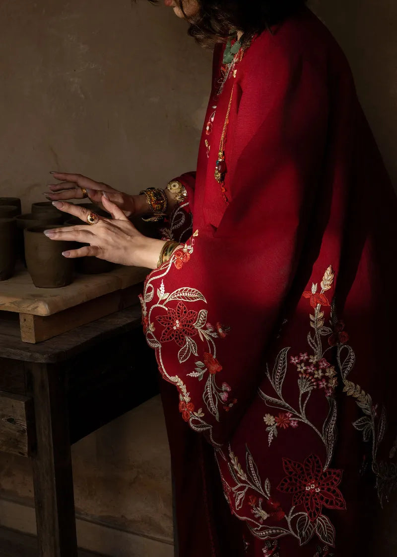 Mitti Winter '25 - Nina Nakhray